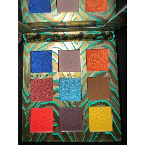 Revolution Disney Lion King Bright Colors Eye Shadow Palette - Picture 2 of 3